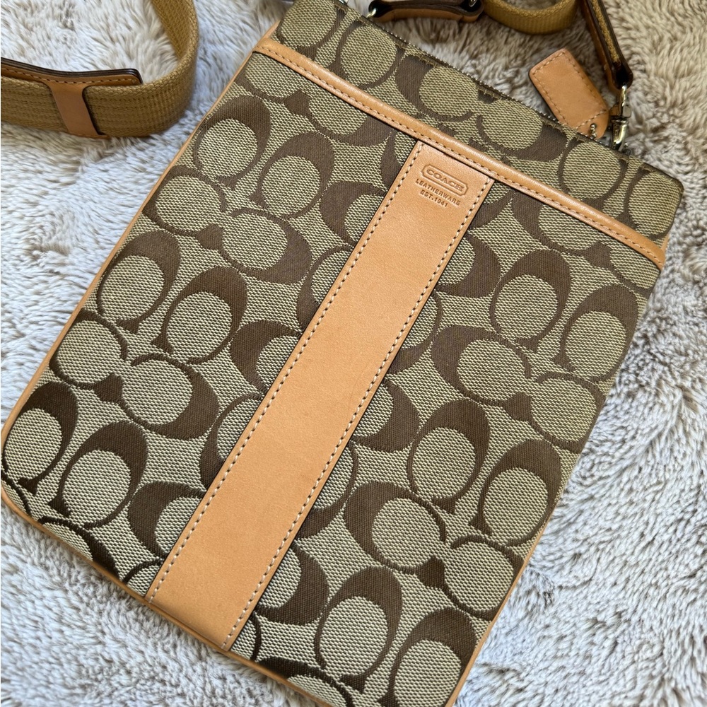 100% Authentic Coach Crossbody Bag